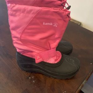 Kamik size 6 boots snow girls women